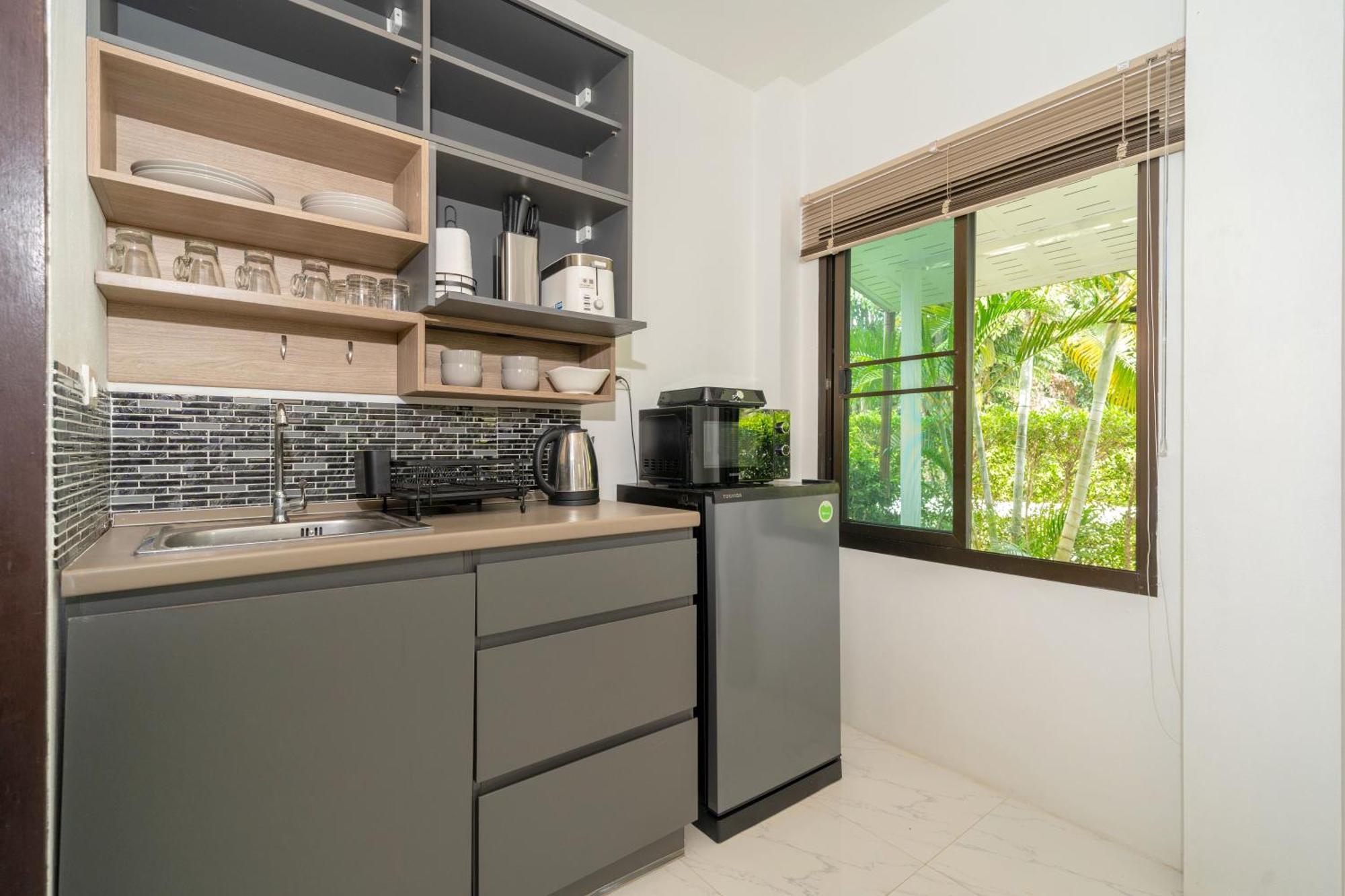 Oxavia Garden Oasis In Nai Harn - Your Private Tropical Garden With 3 Cabins And Jacuzzi Rawai Zewnętrze zdjęcie